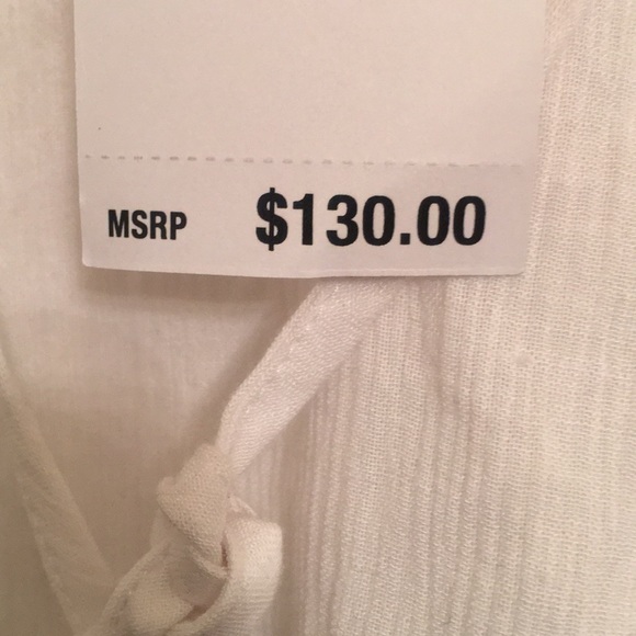 Breeze White Top - Picture 2 of 3